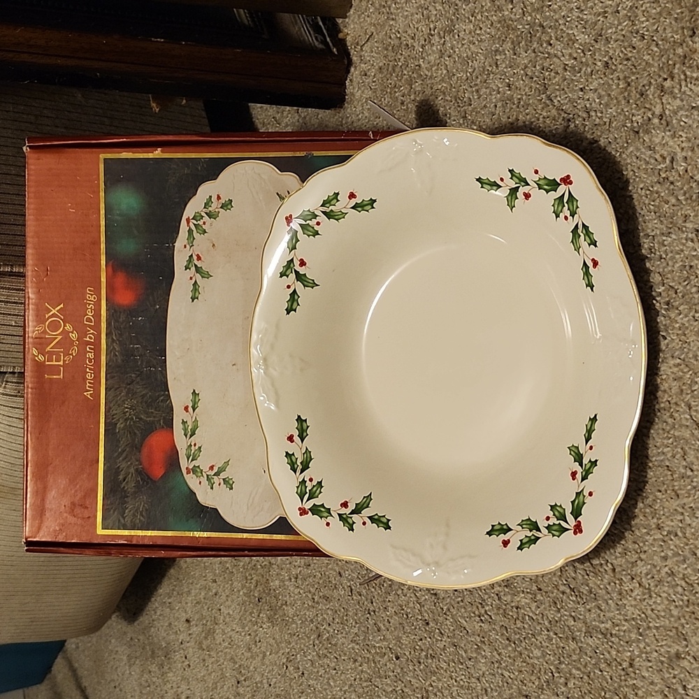 Lenox Carved Low Bowl  10.75"